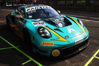 #992 - HubAuto Racing - Kevin Estre - Patrick Pilet - Laurens VANTHOOR - Porsche 911 GT3 R (992)  | SRO / JEP