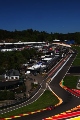 #992 - Paradine Competition - James KELLETT - Pedro EBRAHIM - Charles CLARK - Maxime OOSTEN - BMW M4 GT3 EVO | SRO Motorsports Group