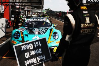 #992 - HubAuto Racing - Kevin Estre - Patrick Pilet - Laurens VANTHOOR - Porsche 911 GT3 R (992)  | SRO / JEP