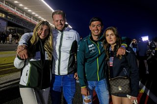 Fans night track walk | SRO/JEP