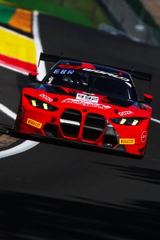 #992 - Paradine Competition - James KELLETT - Pedro EBRAHIM - Charles CLARK - Maxime OOSTEN - BMW M4 GT3 EVO | SRO / JEP